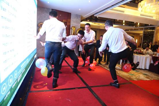 clip_image014.jpg AC6A9626
